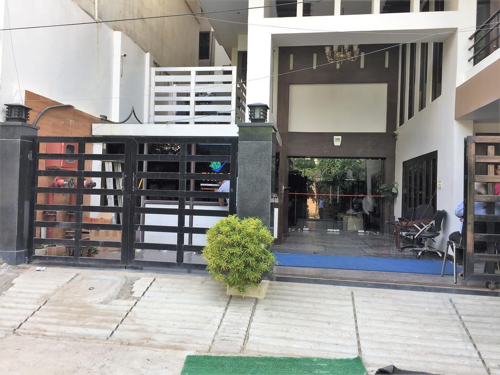 Hotel Park Plaza Varanasi Ngoại thất bức ảnh